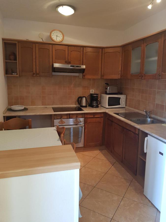 Apartment Korni ポレッチ エクステリア 写真