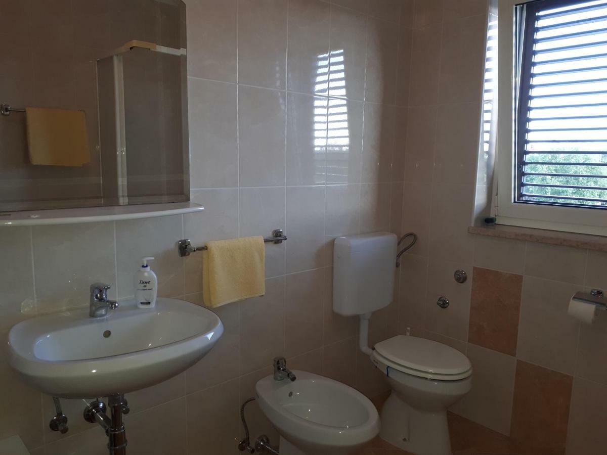 Apartment Korni ポレッチ エクステリア 写真